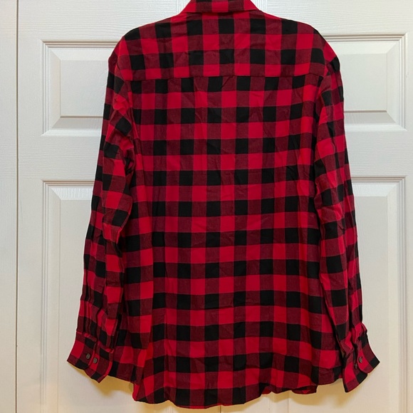 🆕NEW-MEN’S CLUB ROOM BY MACY’S FLANNEL RED AND BLACK PLAID BUTTON DOWN SHIRT. - Picture 13 of 16